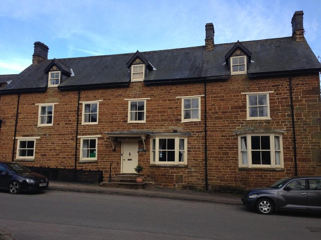 Kendal House B&B โทสเตอร์ ภายนอก รูปภาพ